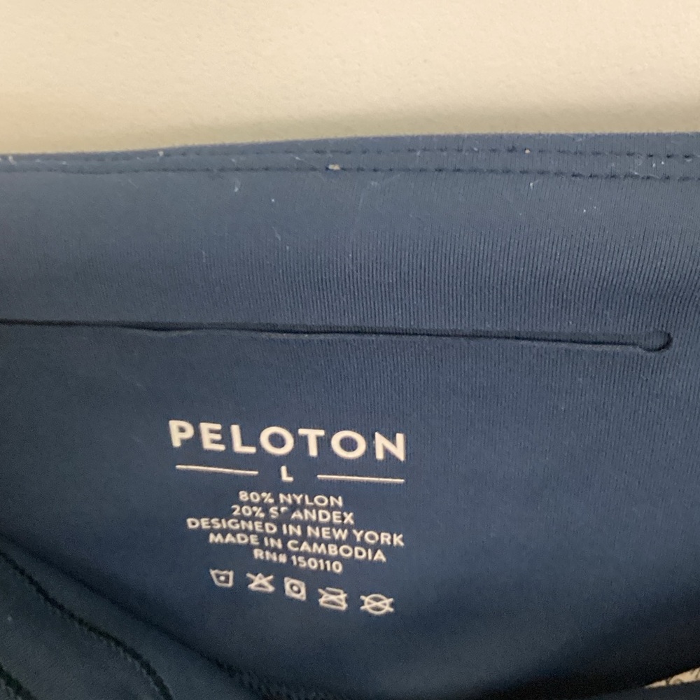 Peloton Deep Blue Leggings with Light Blue Piping - Picture 2 of 3